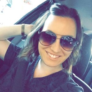 Meet your Posher, Cassie